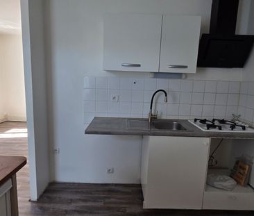Location Appartement 2 pièces 54m² ST CHAMOND 42400 - Photo 5