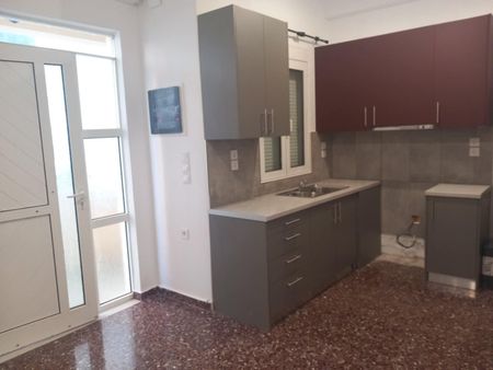 Ενοικιάζεται δυάρι ανακαινισμένο διαμέρισμα Καμίνια Ηράκλειο Κρήτης - Photo 2