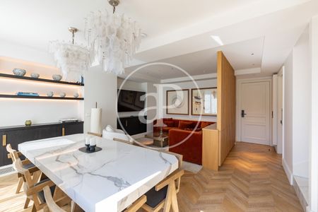 Apartment for Rent on Passeig de Gràcia - Photo 2