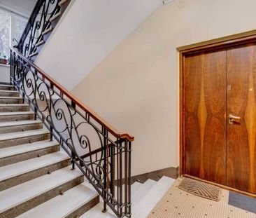 Reprezentacyjny apartament w zabytkowej kamienicy 148.79 m² - Zdjęcie 1