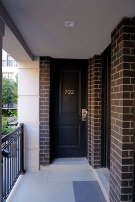 For Lease - 665 Cricklewood Drive Unit# 702, Mississauga, Ontario - Photo 1