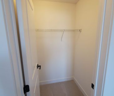 For Lease - 50 McAush Street, Barrie, Ontario - Photo 5