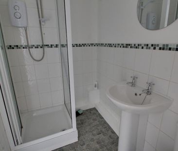 1 bedroom ground floor flat to rent - Photo 6