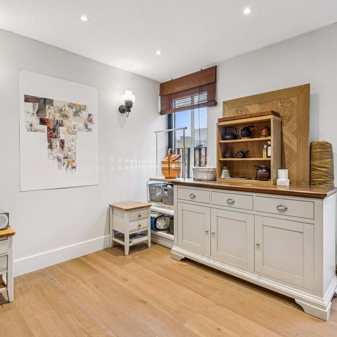 3 bedroom flat to rent - Photo 1