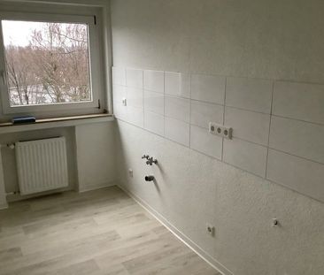 Bezugsfertig renoviert - 3-Zimmer-Wohnung mit Balkon! Offene Besich... - Photo 5