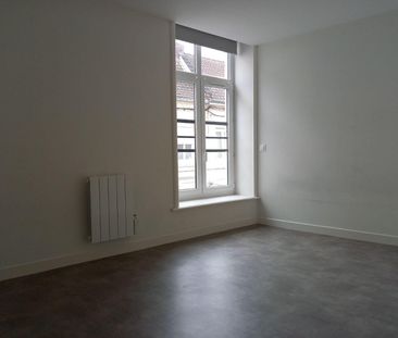 EN CENTRE VILLE, Bel appartement lumineux de type 3 d'env.65m2 au 1er étage sans ascenseur, co... - Photo 6