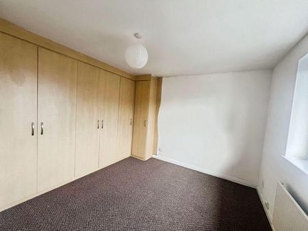 4 bedroom detached house to rent - Photo 5