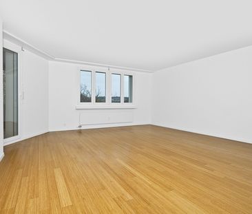 Schöne Familienwohnung mit eigenem Waschturm - Photo 4