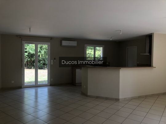 Location Maison 5 pièces 102m² CASTELJALOUX 47700 - Photo 1
