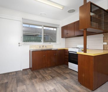 2/22 Marie Crescent, Wendouree, Vic 3355 - Photo 6