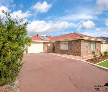Modern Prime Beachside Living - Photo 2