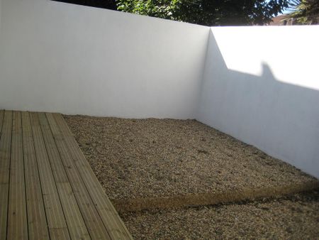 1 bedroom ground floor flat to rent - Photo 4