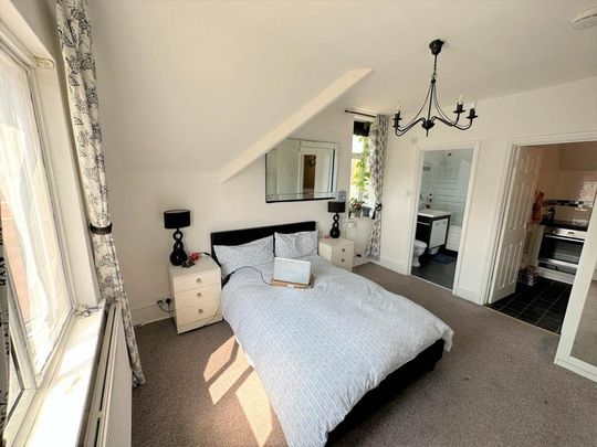 Studio to rent - Photo 1