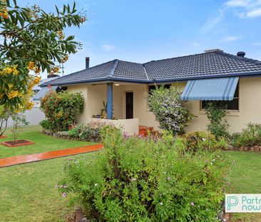 19 Edward Street, TAMWORTH NSW 2340 - Photo 4