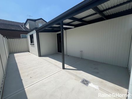 5 Martin Street, Sunshine, VIC 3020 - Photo 5