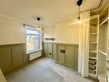 2 bedroom end of terrace house to rent - Photo 2