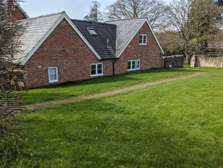 , Worminster - Short term let - BA4 4AJ - Photo 5