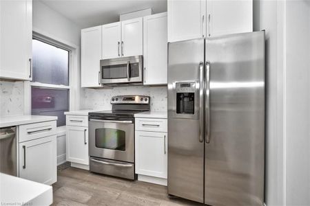 For Lease - 734 Cannon Street Unit# 2, Hamilton, Ontario - Photo 2