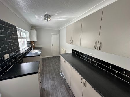 Winifred Road, Great Yarmouth - Photo 5