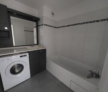 location Appartement T3 DE 62.85m² À MARSEILLE - Photo 4