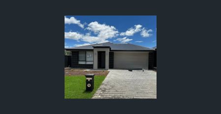 Four Bedroom Family Home in Minters Fields - Photo 3