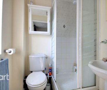 3 bedroom end of terrace house to rent - Photo 5