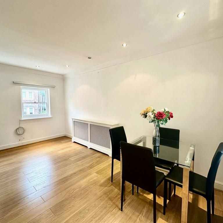 2 bedroom flat to rent - Photo 1