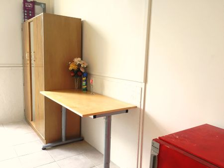 5-bedroom shared house / townhouse, hOUNSLOW AVE COWANDILLA - Photo 2