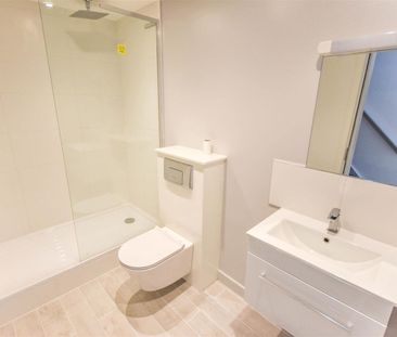 London Road - Photo 4