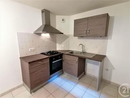 Location Maison 3 pièces 70m² GAILLAC 81600 - Photo 4