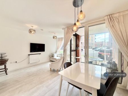 1 bedroom flat to rent - Photo 3