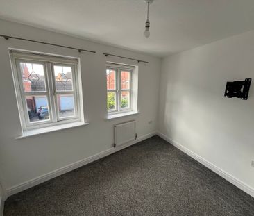 Malvern Drive, Woodlaithes, S66 3XA - Photo 4