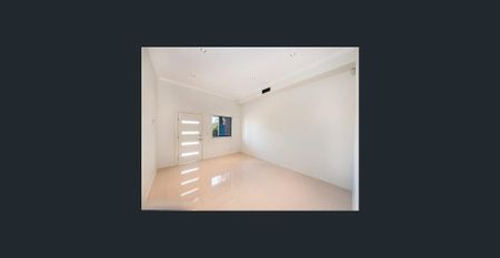 Family Comfort and Versatility in the Heart of Ermington - Photo 2