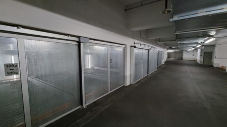 Leben im Zentrum am Puls der Zeit - Loggia, Einbauküche & moderne Ausstattung! - Photo 3