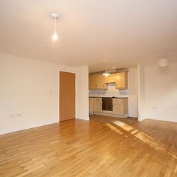 St Andrews Close, Canterbury, CT1 2RT, Kent - Photo 1