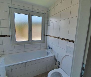 Rent a 3 rooms apartment in Porrentruy - Foto 5