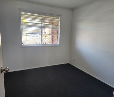 Rothwell - Photo 3