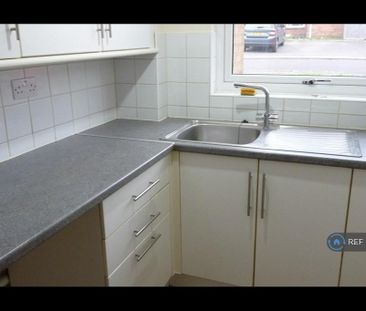 1 bedroom semi-detached house to rent - Photo 2