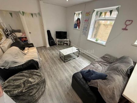 6 bedroom terraced house to rent - Photo 3