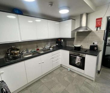 Dorset Avenue, Hayes, UB4 - Photo 3