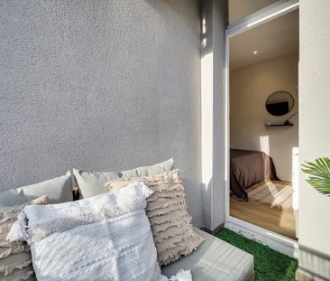 Avinguda de les Drassanes, Barcelona, Catalonia 08001 - Photo 5