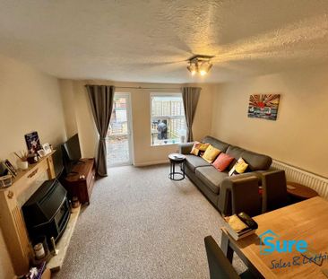 2 bedroom end of terrace house to rent - Photo 2