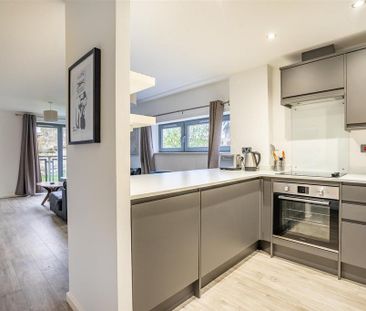 2 bedroom apartment to rent - Photo 6