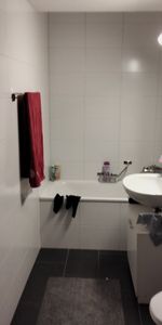 Confortable appartement de 2.5 pièces avec vue - Photo 3