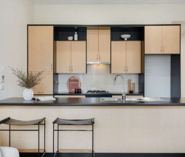 Stylish & Light-Filled 2-Bedroom Home in Prime Eastwood Location - Photo 1