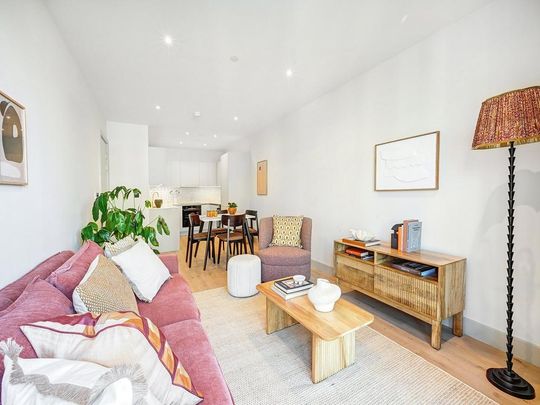 2 bedroom apartment to rent - Photo 1