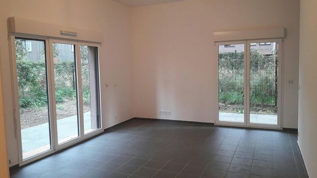 location Appartement F4 DE 84.6m² À ASNIERES - Photo 1