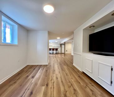 For Lease - 1450 Greenbriar Drive, Oakville, Ontario - Photo 1