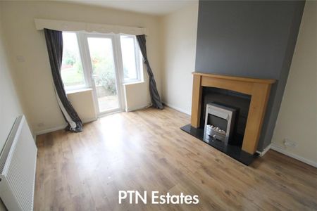 3 bedroom semi-detached house to rent - Photo 2