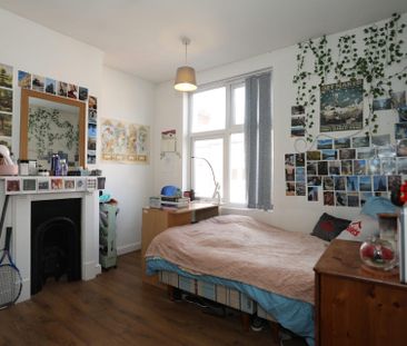 Montague Road (3 bed) - Photo 3